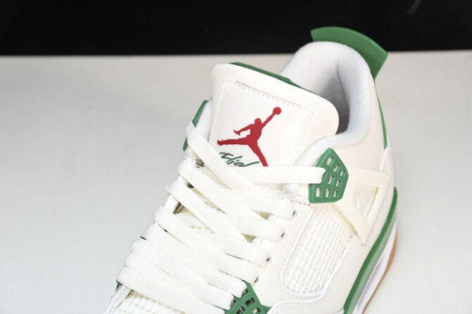 Jordan 4 Retro SB Pine Green DR5415-103 - Image 6