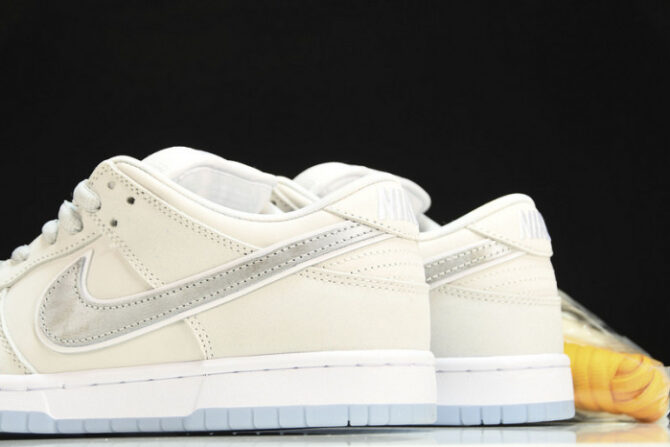 Nike SB Dunk Low White Lobster (Friends and Family) FD8776-100 - Image 4