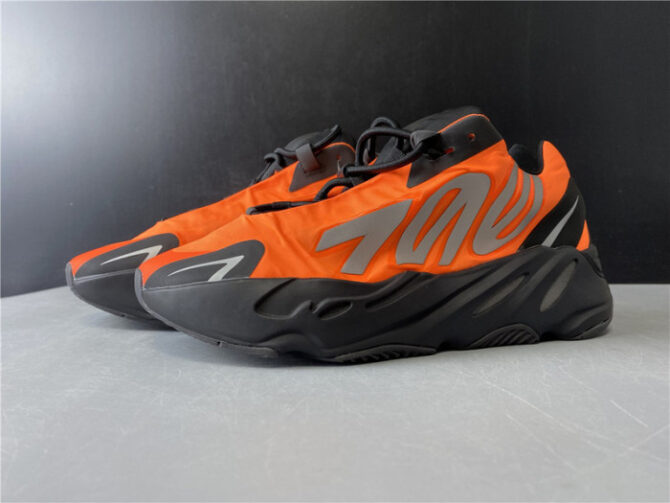 ADIDAS YEEZY BOOST 700 MNVN ORANGE - FV3258