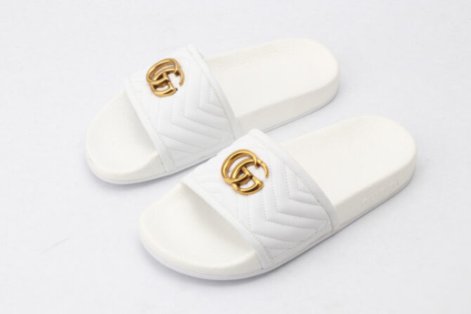 GUCC SANDALS