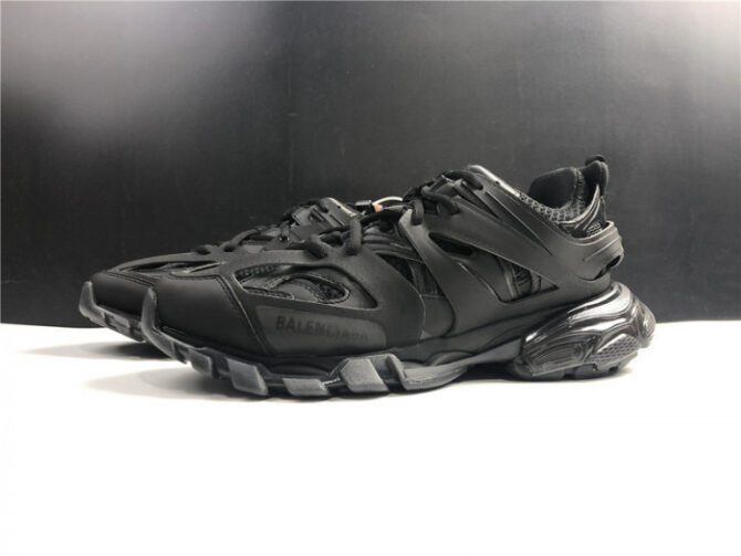 BALENCIAGA Track Trainer Black 542023 W3GB1 7302