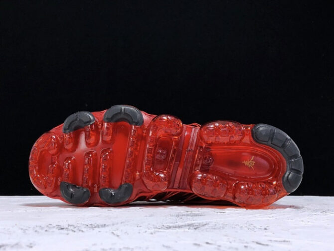 AIR VAPORMAX RUN UTILITY CHINESE NEW YEAR (2019) BQ7039-600 - Image 2