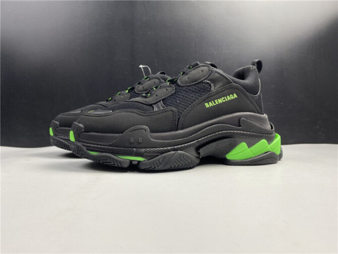 BLCG Sneaker Triple.s.Gomma black and green 524039 W2PW1 4881