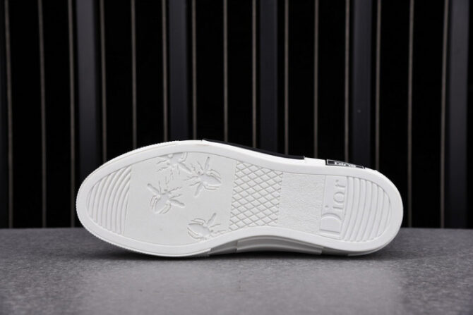 DIOR B23 Oblique Sneaker - Image 4