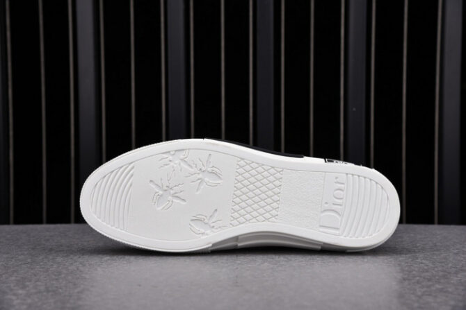 DIOR B23 Oblique Sneaker - Image 3