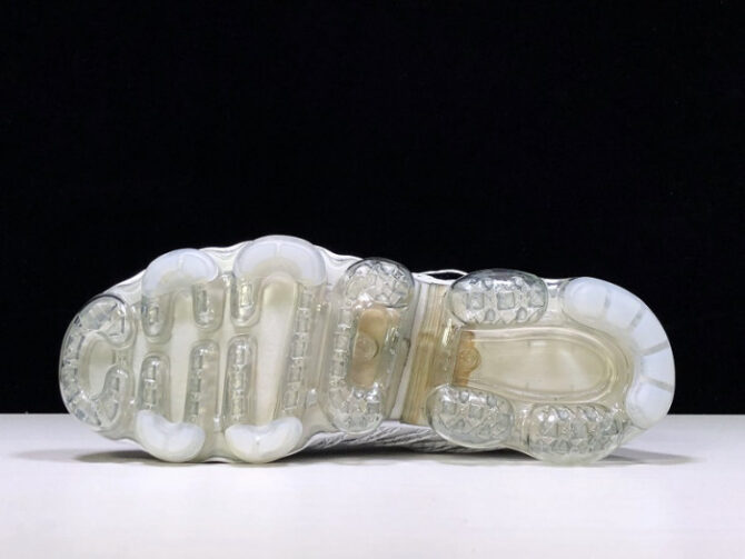 AIR VAPORMAX RUN UTILITY WHITE REFLECT SILVER (W) AQ8811-100 - Image 6