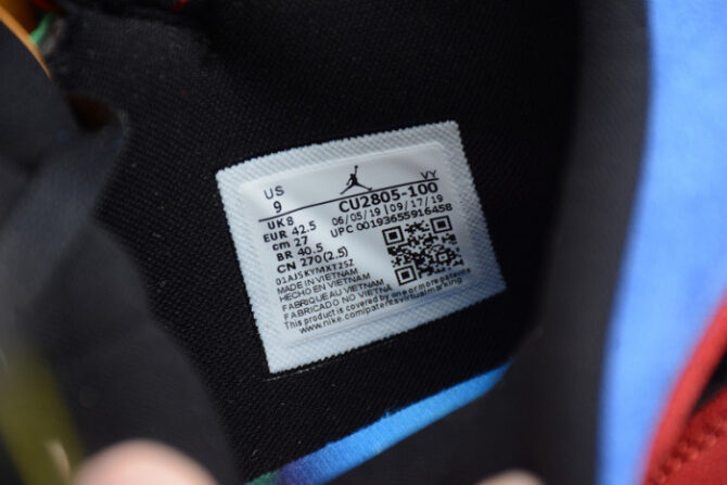 Jordan 1 Mid SE Fearless Blue the Great CU2805-100 - Image 4