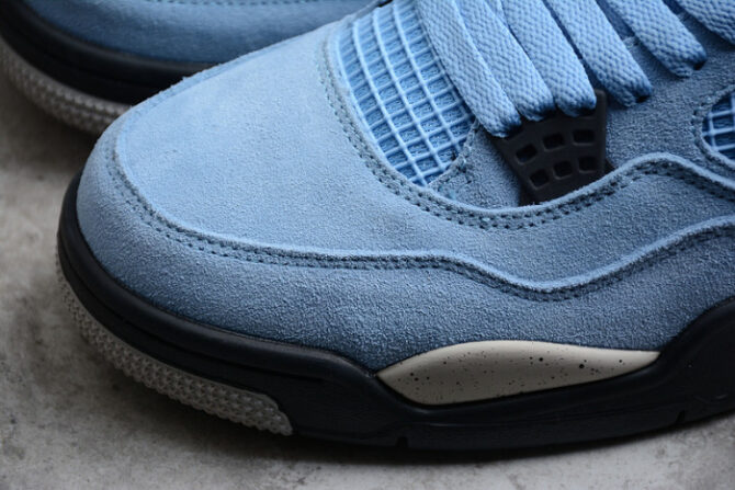 Air Jordan 4 Retro University Blue CT8527-400 - Image 5