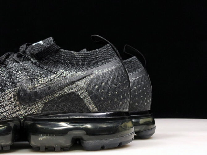 AIR VAPORMAX 2 BLACK DARK GREY 942842-012 - Image 7