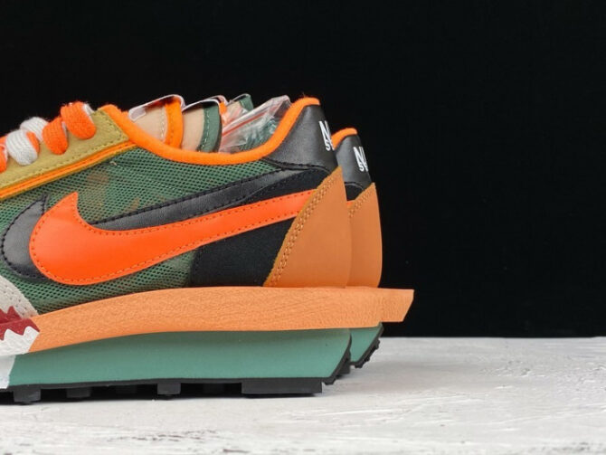 Nike LD Waffle sacai Big Shark BV0073-081 - Image 2