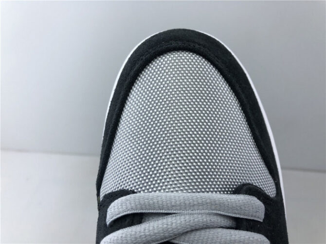 Nike Sb Zoom Dunk Low Pro Black/Wolf Grey-White-White 854866-001 - Image 7
