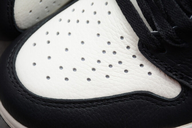 Jordan 1 Retro High Sports Illustrated (A Star Is Born) 555088-015 - Image 3