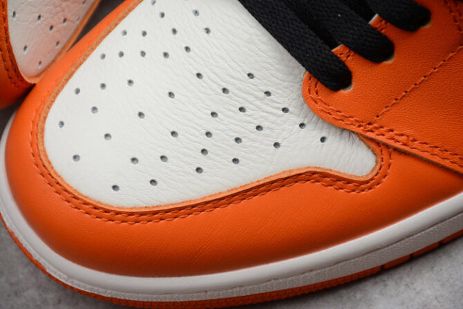 Air Jordan 1 Retro High OG “Reverse Shattered Backboard” 555088-113 - Image 7