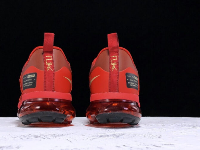 AIR VAPORMAX RUN UTILITY CHINESE NEW YEAR (2019) BQ7039-600 - Image 6