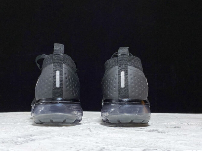 AIR VAPORMAX 2 BLACK WHITE 942842-001 - Image 5