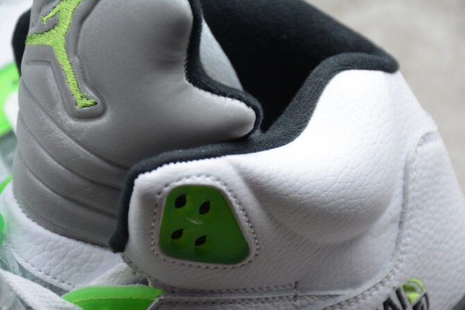 Air Jordan 5 Retro Quai 54 White 467827-105 - Image 2