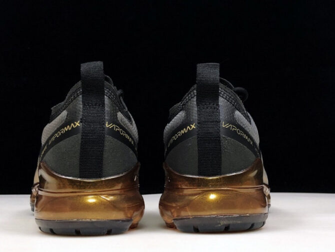 AIR VAPORMAX 2019 BLACK METALLIC GOLD AR6631-002 - Image 3