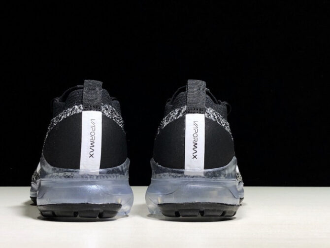 AIR VAPORMAX FLYKNIT 3 OREO AJ6900-002 - Image 3