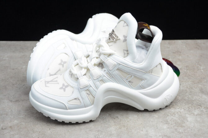 LV ARCHLIGHT SNEAKER - Image 2