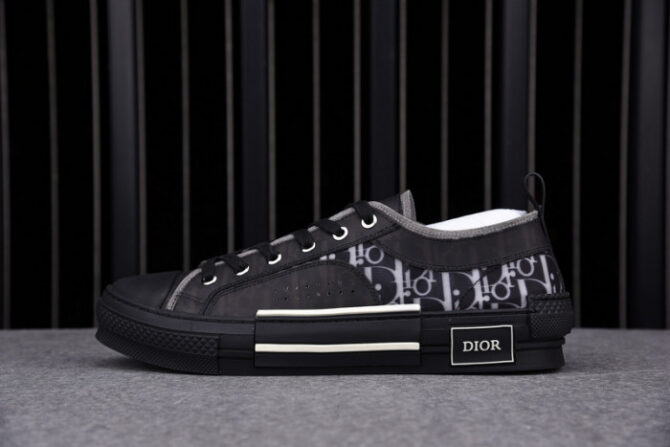 DIOR B23 Oblique Sneaker