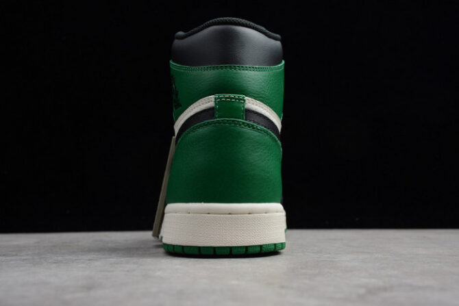 Air Jordan 1 Retro High OG 'Pine Green' 555088-302 - Image 2