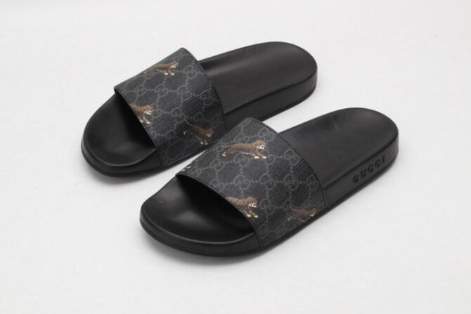 GUCC SANDALS