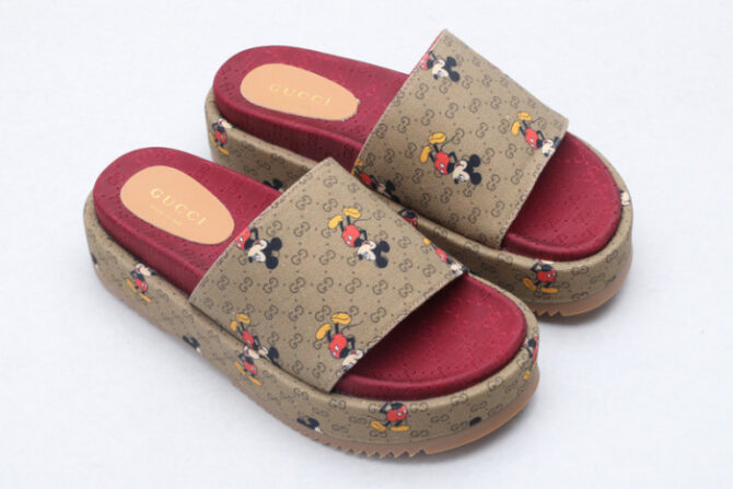 GUCC SANDALS - Image 3