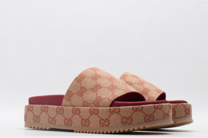 GUCC SANDALS - Image 4