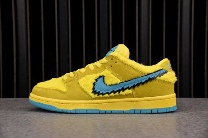 Grateful Dead x Nike SB Dunk Low Yellow Bear CJ5378-700 - Image 3