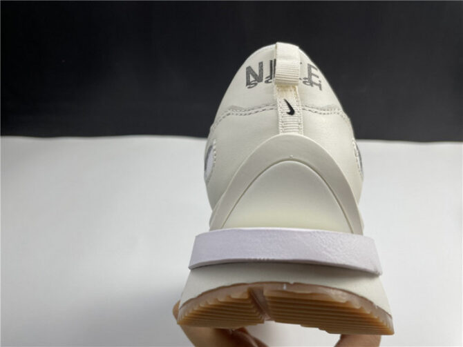 Nike Vaporwaffle Sacai Sail Gum DD1875-100 - Image 3