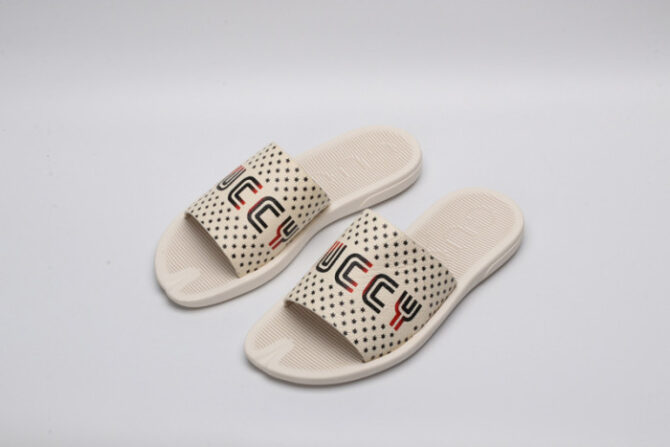 GUCC SANDALS