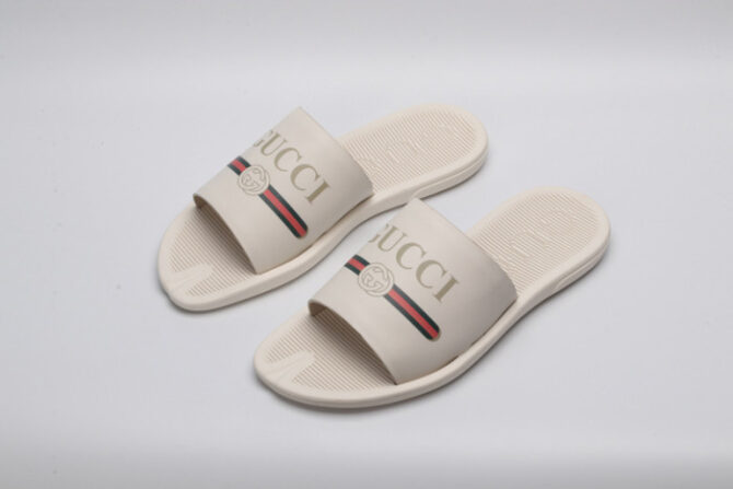 GUCC SANDALS