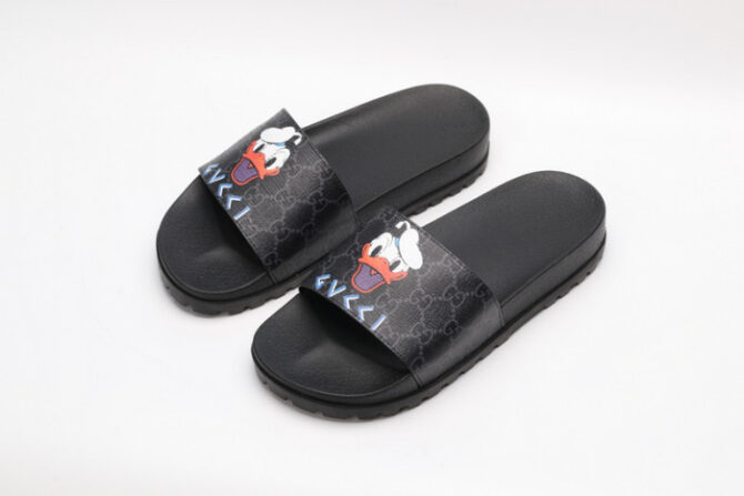 GUCC SANDALS