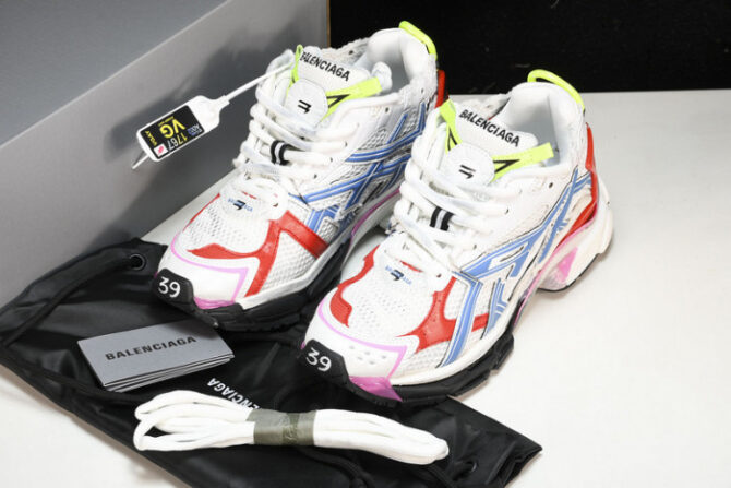 Balenciaga Runner - Image 11