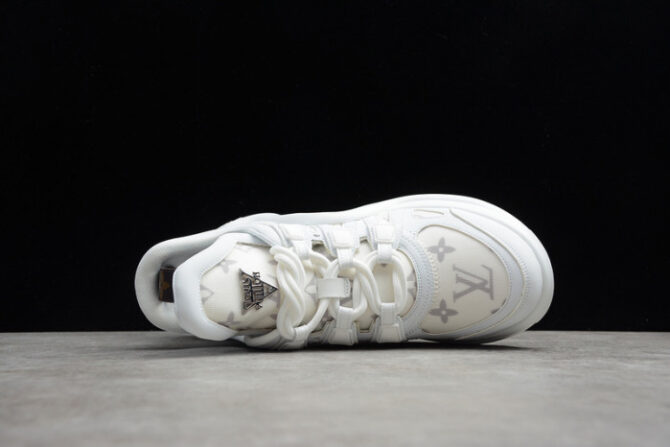 LV ARCHLIGHT SNEAKER - Image 5