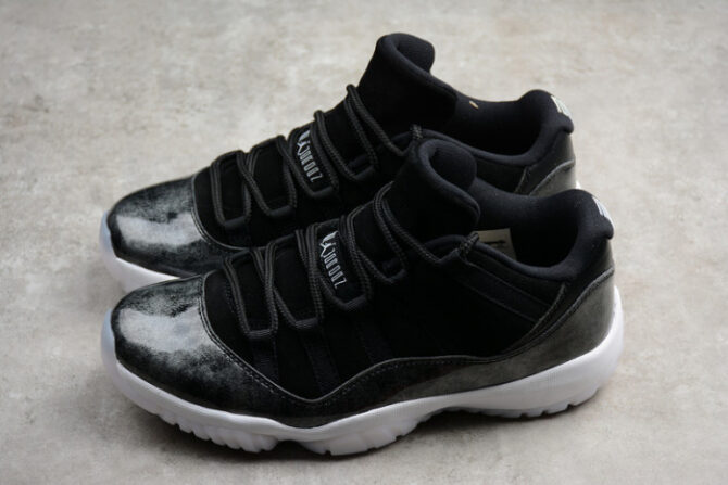 Jordan 11 Retro Low Barons 528895-010 - Image 4