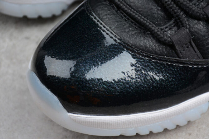 Jordan 11 Retro 72-10 378037-002 - Image 4