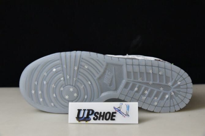 NIKE WMNS DUNK LOW 'ICE' - DO2326 001 - Image 6