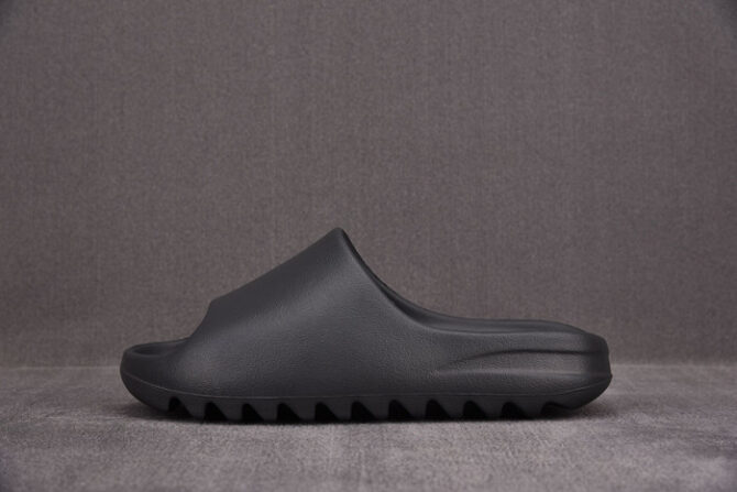 ADIDAS YEEZY SLIDE Onyx HQ6448