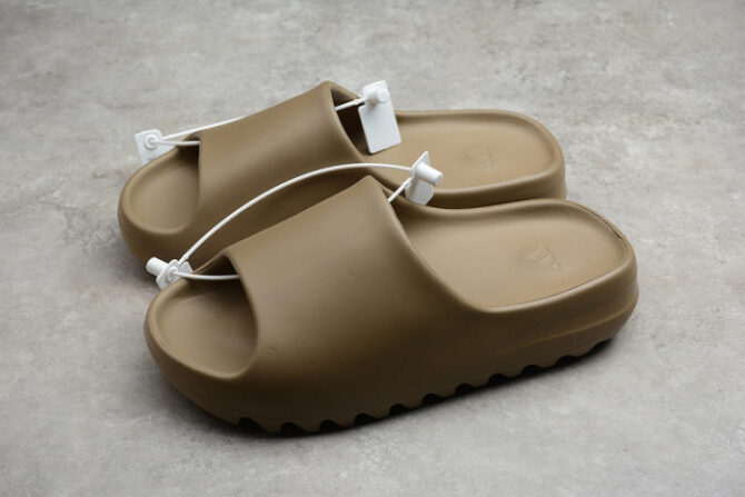 Yeezy Slide Earth Brown FV8425 - Image 7