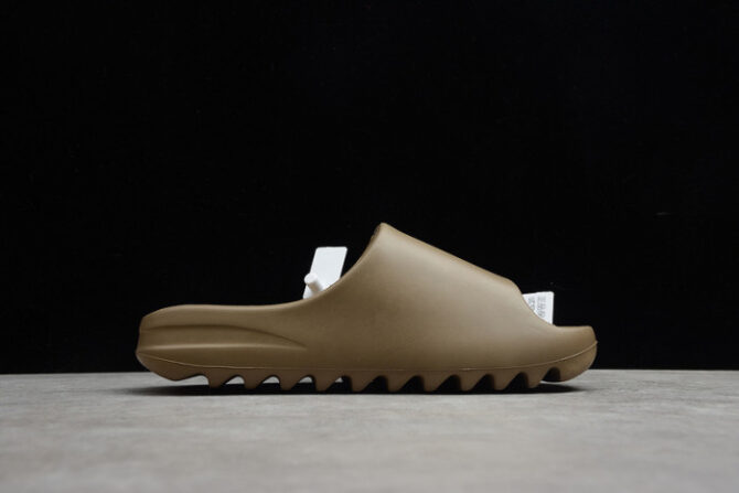 Yeezy Slide Earth Brown FV8425 - Image 3