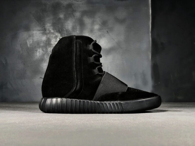 Adidas Yeezy Boost 750 Triple Black BB1839 - Image 2