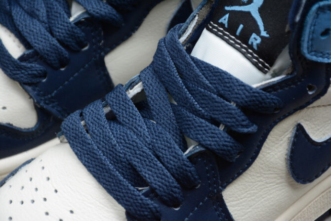 Kids Air Jordan 1 Obsidian University Blue (555088-140) - Image 3