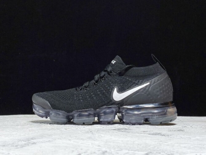 AIR VAPORMAX 2 BLACK WHITE 942842-001