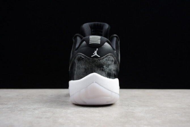 Jordan 11 Retro 72-10 378037-002 - Image 2