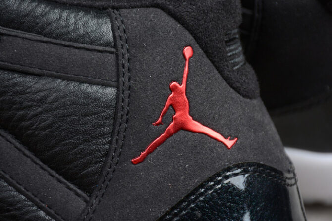 Jordan 11 Retro 72-10 378037-002 - Image 7