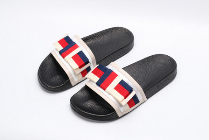 GUCC SANDALS