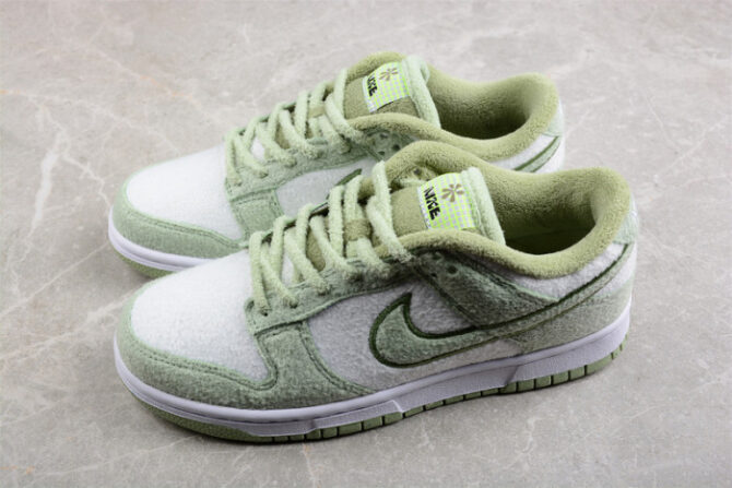 Nike Dunk Low SE Fleece Pack Honeydew DQ7579-300 - Image 7