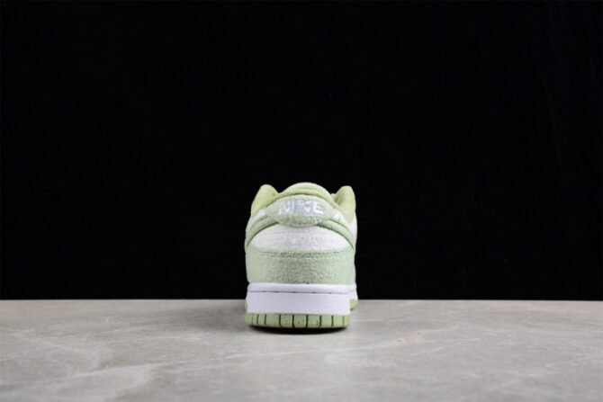 Nike Dunk Low SE Fleece Pack Honeydew DQ7579-300 - Image 2