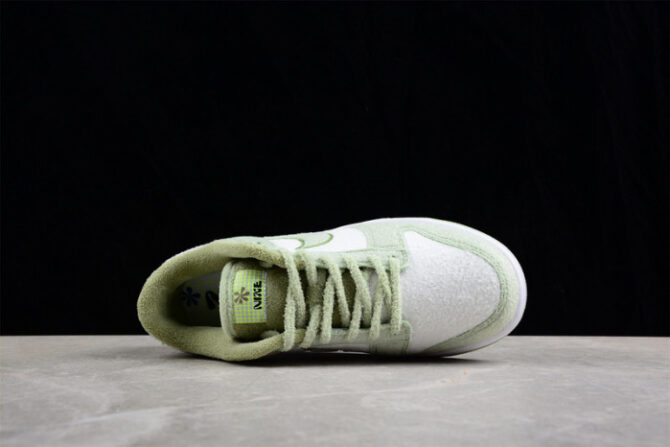 Nike Dunk Low SE Fleece Pack Honeydew DQ7579-300 - Image 4